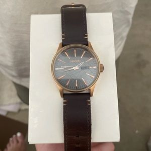 Nixon leather watch